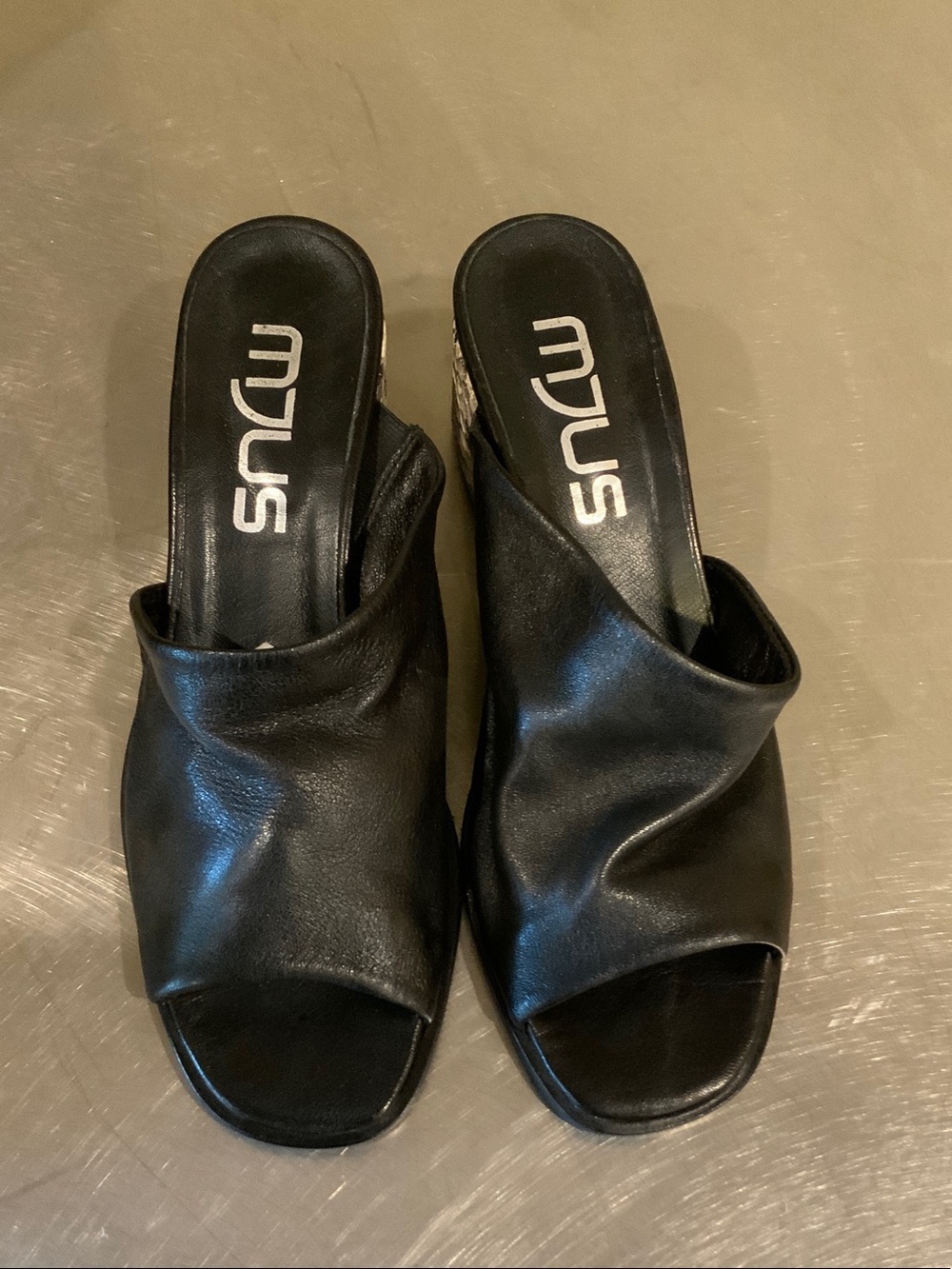 Mjus Black Leather Open-Toe Slide Mules